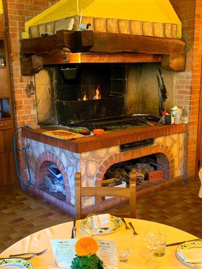 La Favorita Apricale B&B & Ristorante Екстериор снимка