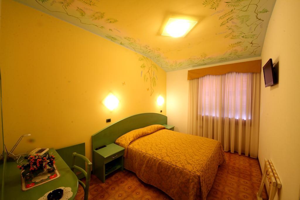 La Favorita Apricale B&B & Ristorante Стая снимка