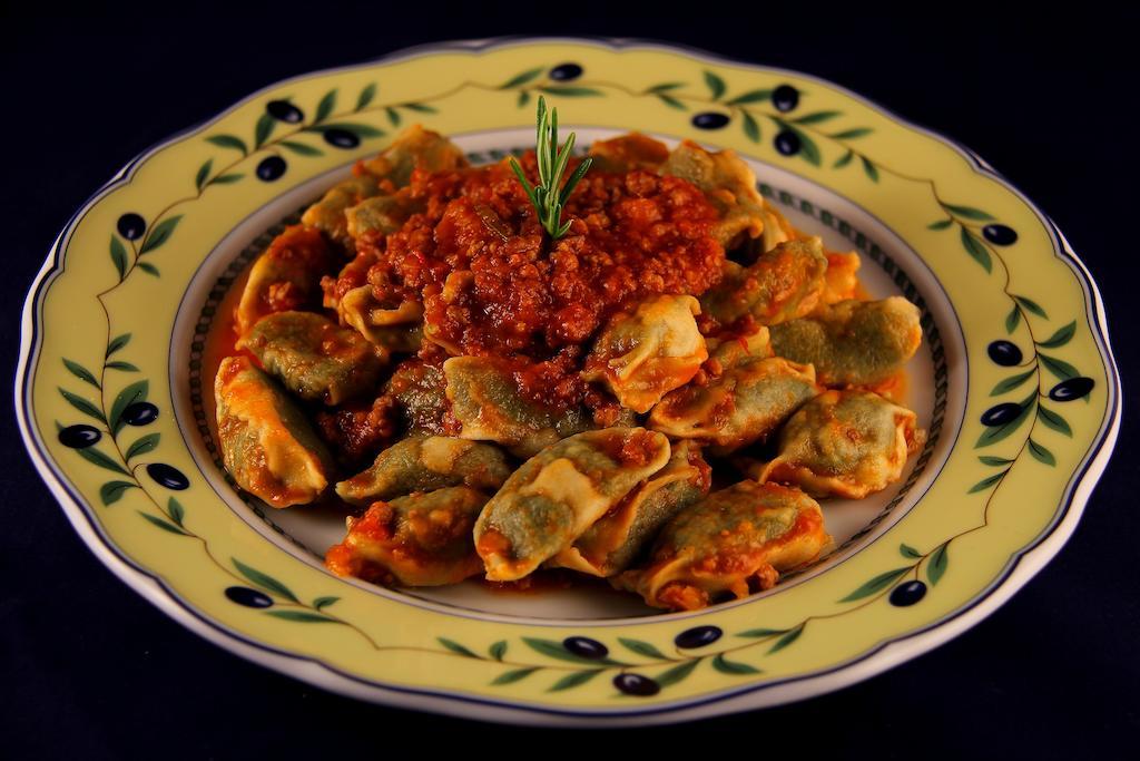 La Favorita Apricale B&B & Ristorante Екстериор снимка