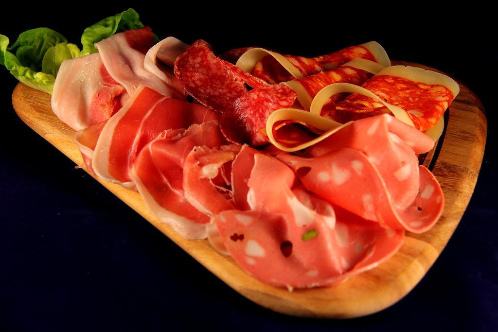 La Favorita Apricale B&B & Ristorante Екстериор снимка